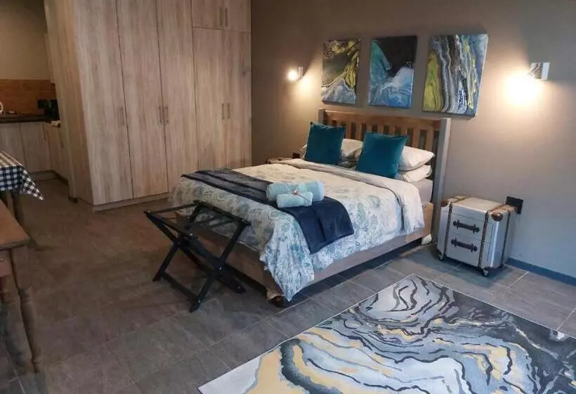 ペンション Wisteria Lane Guesthouse