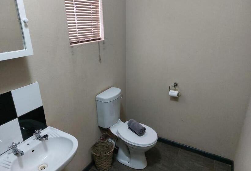 פנסיון Wisteria Lane Guesthouse