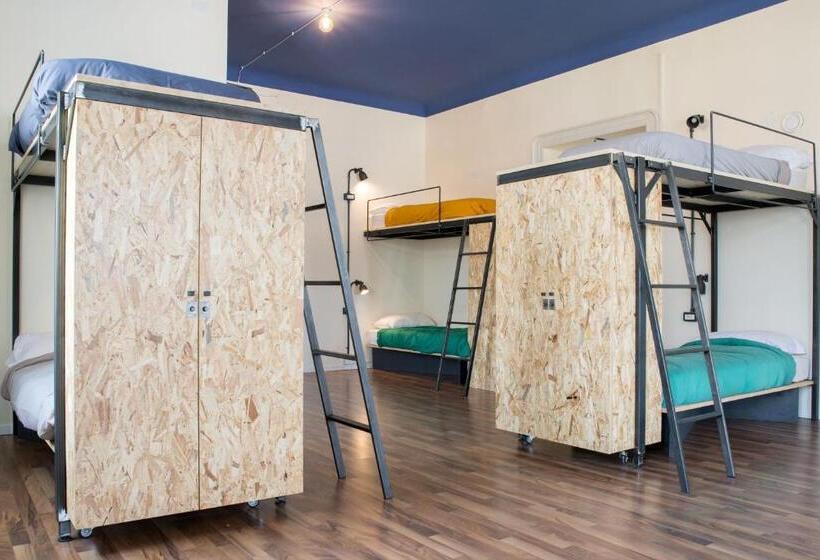 هاستل Controvento