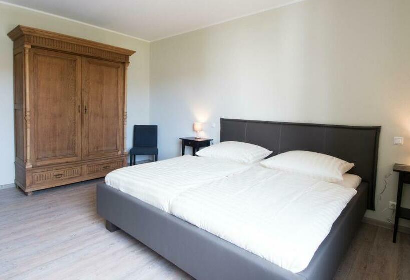 مبيت وإفطار Altes Forsthaus