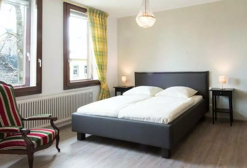 Aamiaismajoitus (B&B) Altes Forsthaus