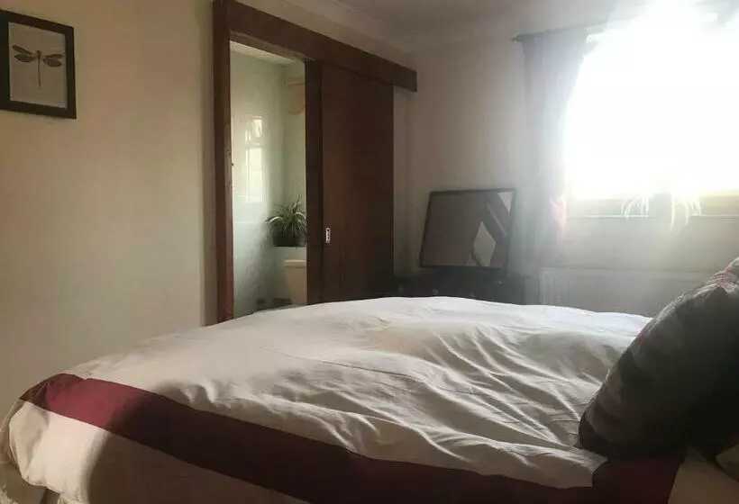 ベッドアンドブレックファースト Carents House