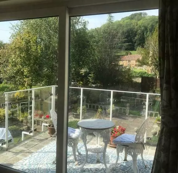 ベッドアンドブレックファースト Carents House