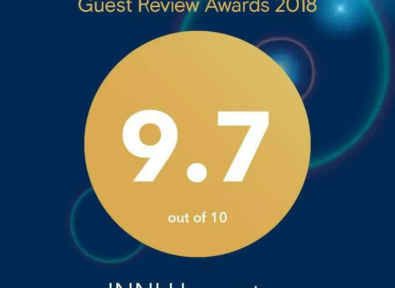 تختخواب و صبحانه Inni Homestay