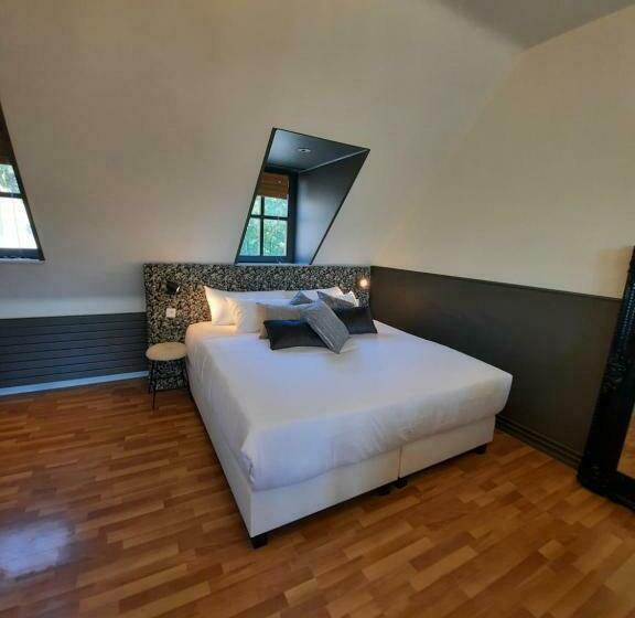 تختخواب و صبحانه La Bergerie De Lives