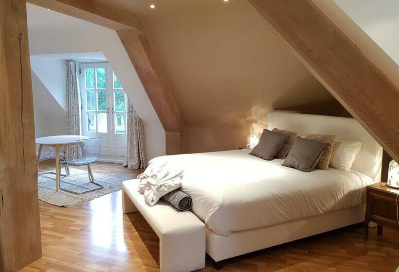 تختخواب و صبحانه La Bergerie De Lives