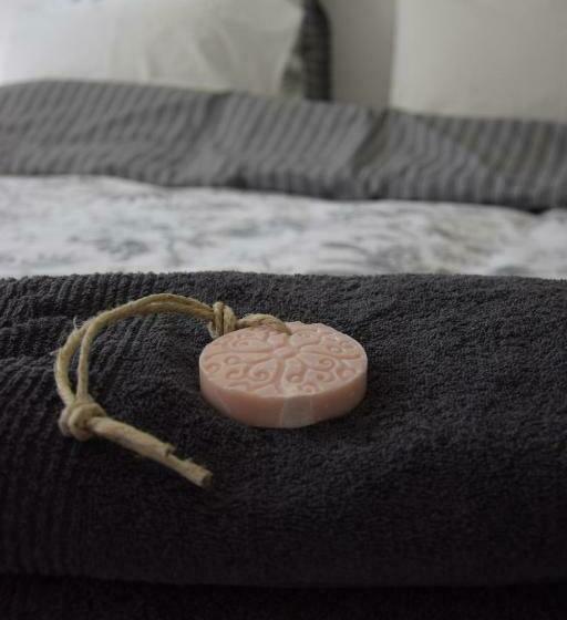 민박 Slapen Bij Uppruna