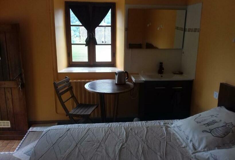 بنسيون Chez Claire