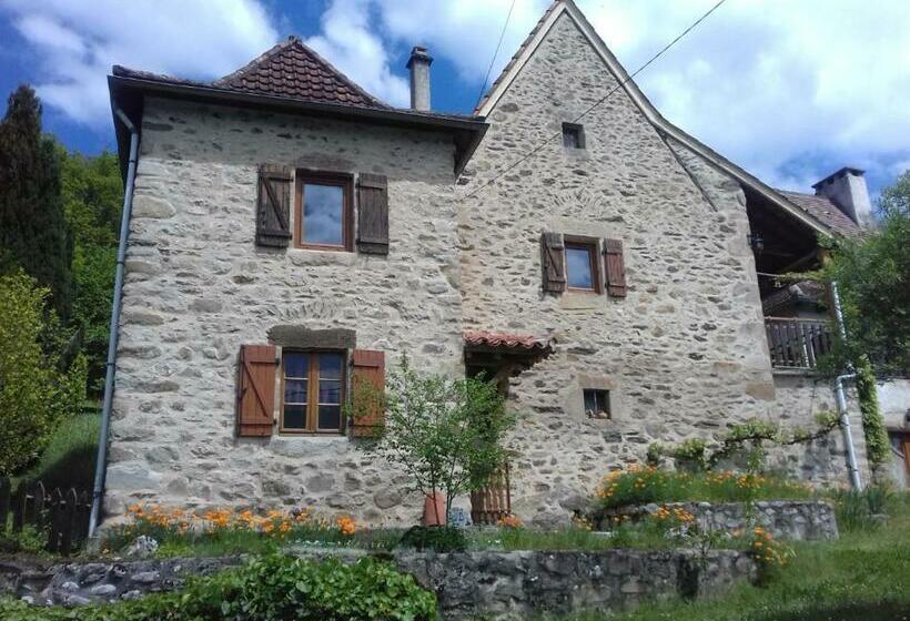 بنسيون Chez Claire