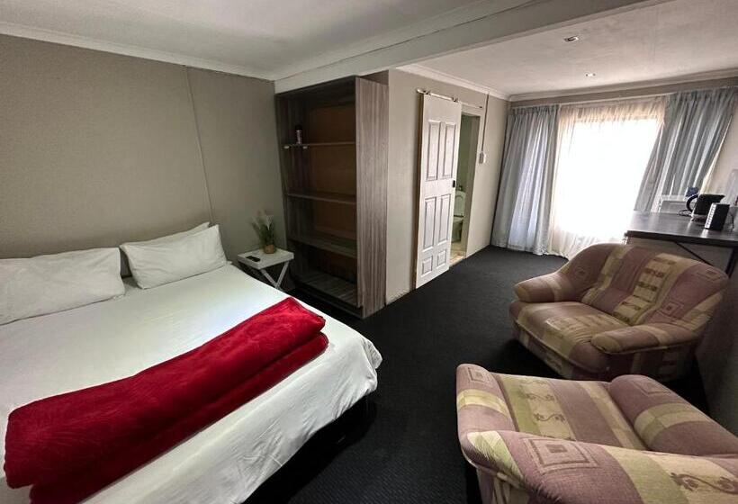 פנסיון Favour Guest House