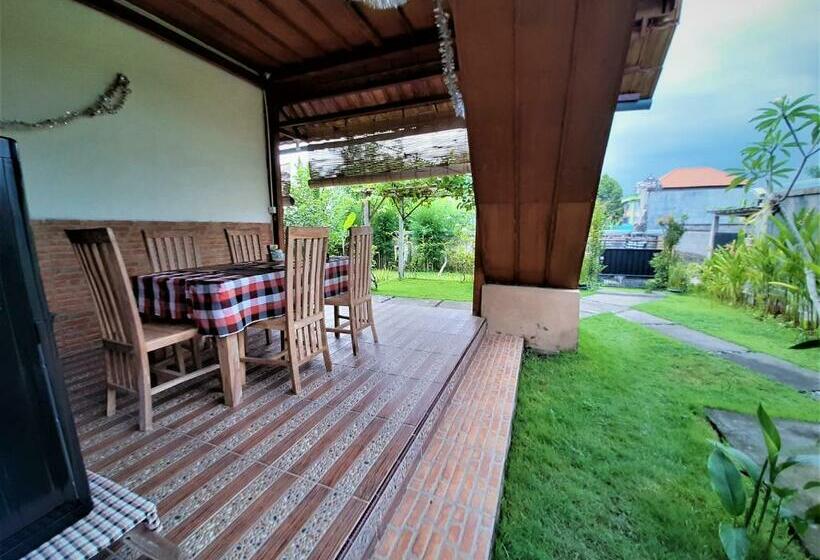 Пансион Telagamas Guest House