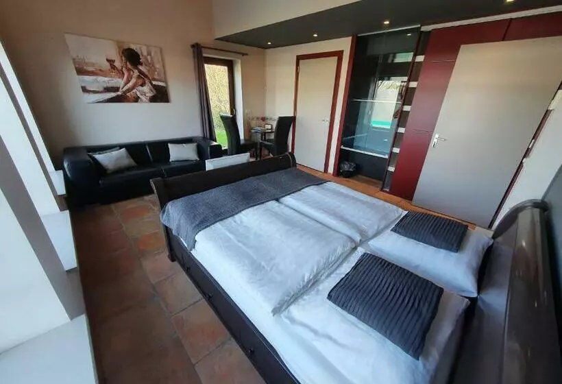 تختخواب و صبحانه De Limburgse Bergen