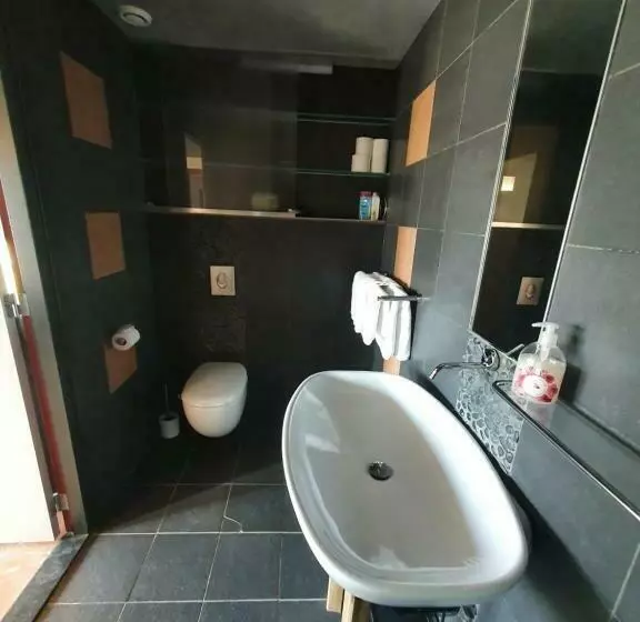 تختخواب و صبحانه De Limburgse Bergen