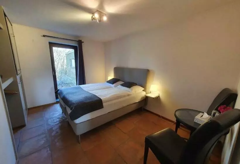 تختخواب و صبحانه De Limburgse Bergen