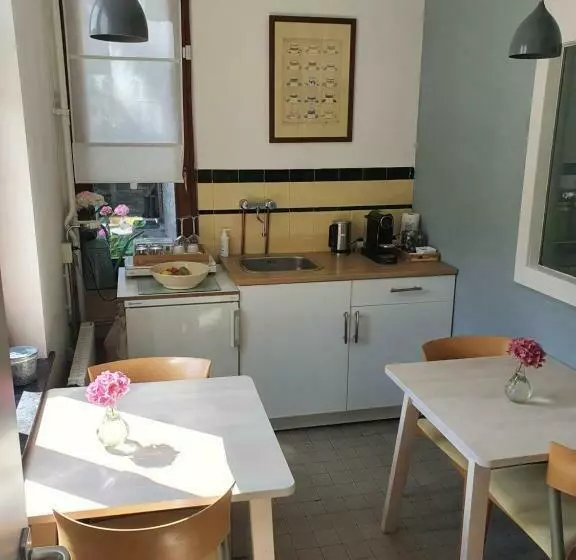 تختخواب و صبحانه De Limburgse Bergen