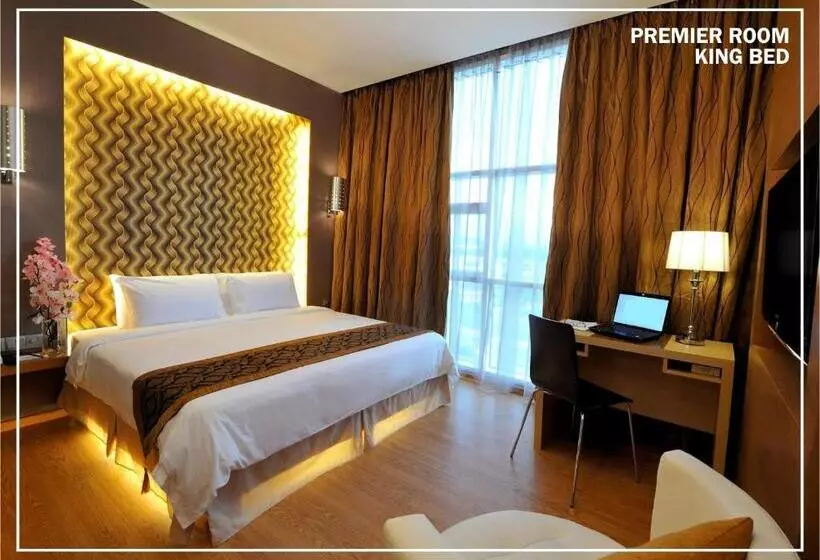 Courtyard Hotel @ 1borneo