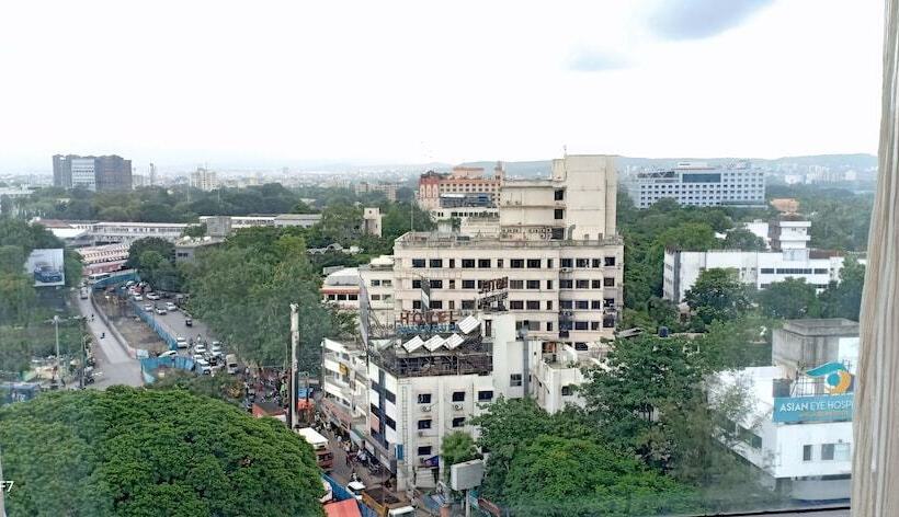 هتل Crowne Plaza Pune City Centre, An Ihg