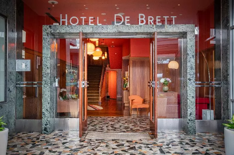 Otel Debrett