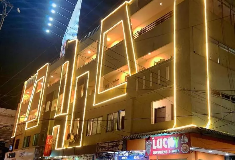 Sk First Transit Hotel Shamshabad