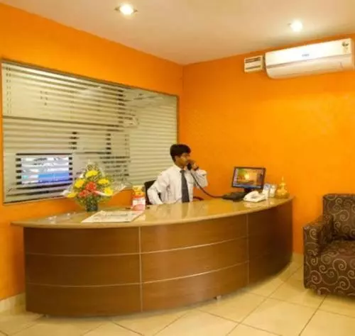 Sk First Transit Hotel Shamshabad