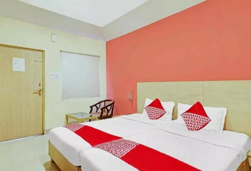 Sk First Transit Hotel Shamshabad