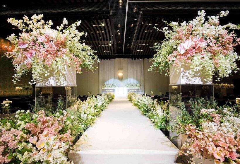 בית מלון כפרי Grand Mercure Ambassador Changwon