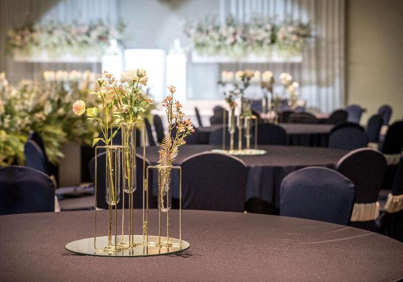 בית מלון כפרי Grand Mercure Ambassador Changwon