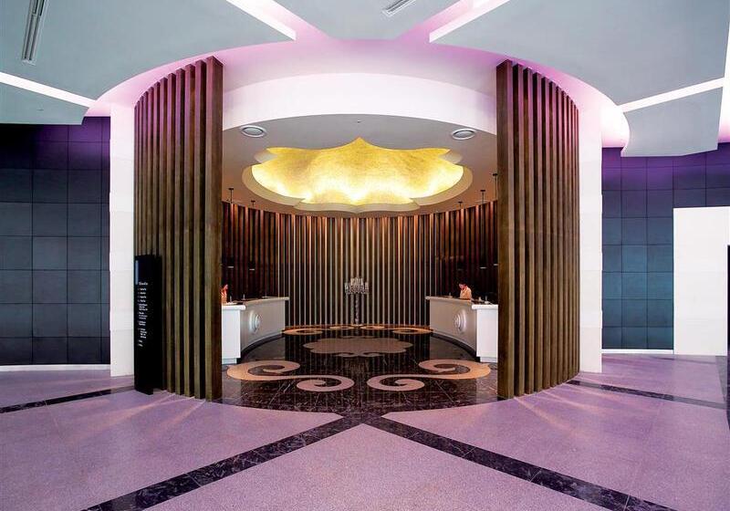 בית מלון כפרי Grand Mercure Ambassador Changwon