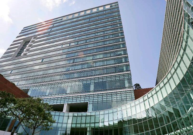 בית מלון כפרי Grand Mercure Ambassador Changwon