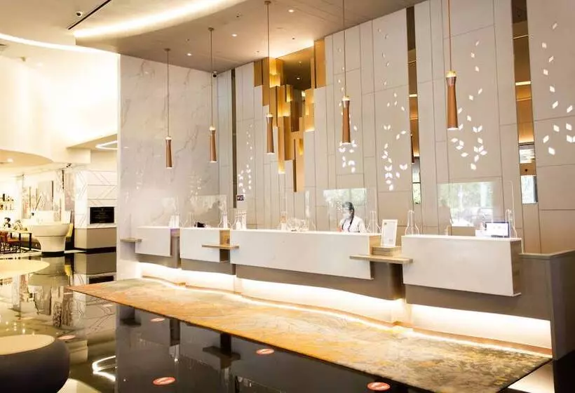 Harris Hotel And Conventions Kelapa Gading Jakarta