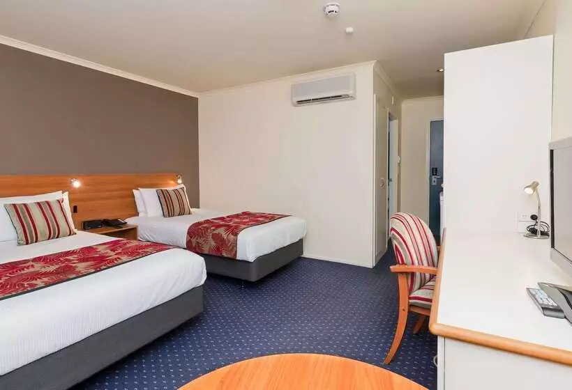 Heartland Hotel Auckland Airport