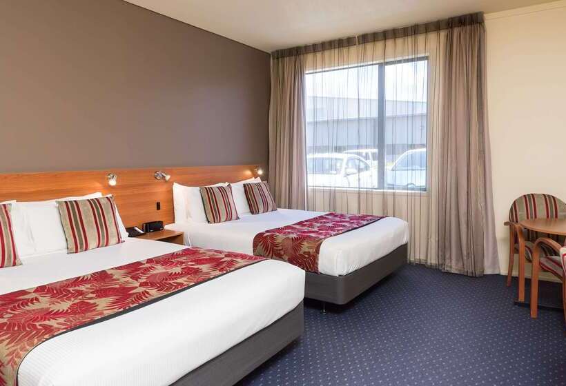 Heartland Hotel Auckland Airport