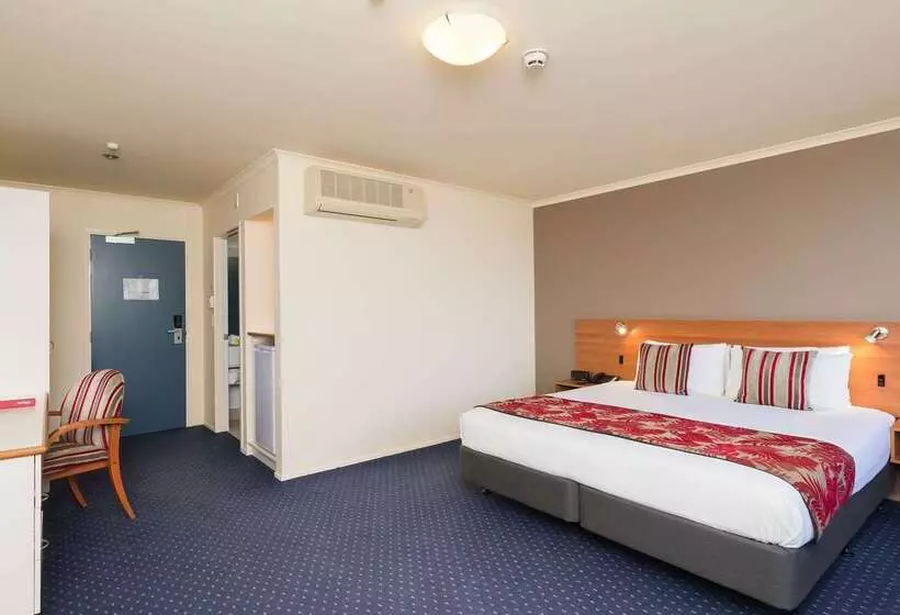 Heartland Hotel Auckland Airport