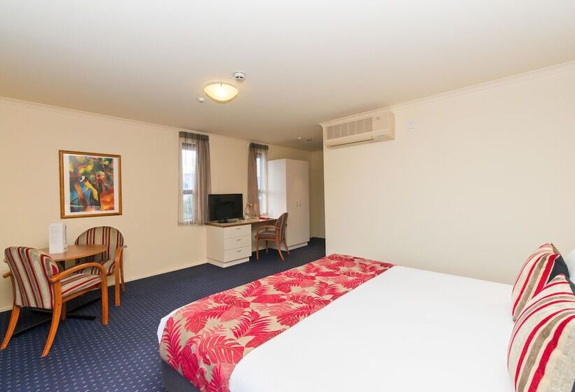 Heartland Hotel Auckland Airport
