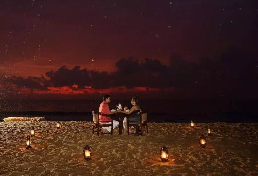 هتل Jetwing Beach