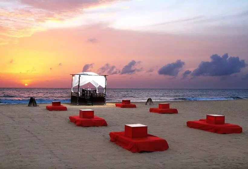 هتل Jetwing Beach