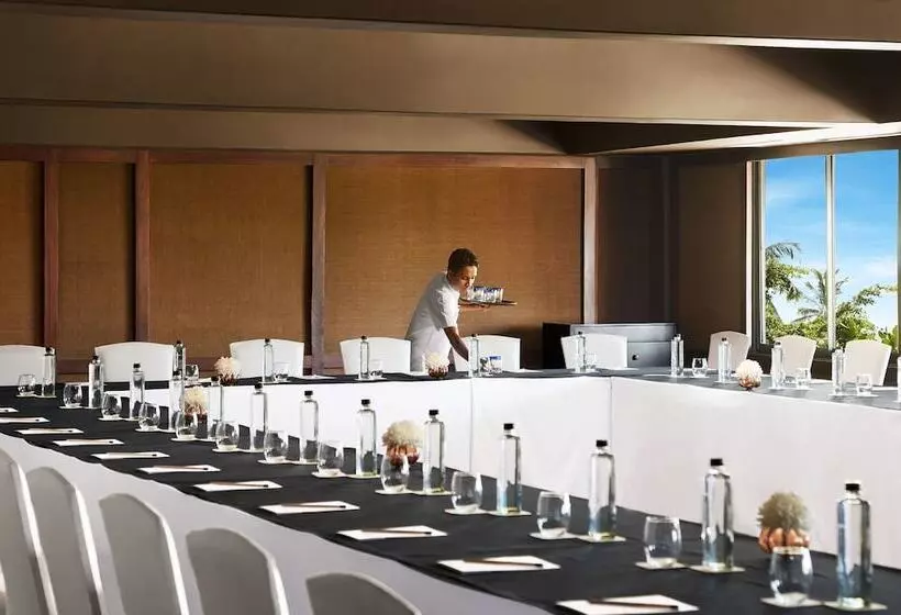 هتل Jetwing Beach