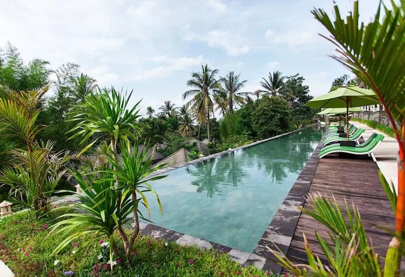 Отель Kebun Villas & Resort