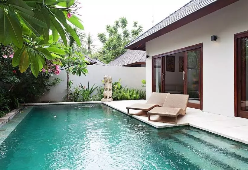 Отель Kebun Villas & Resort