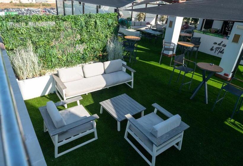 فندق Malaga Nostrum Airport