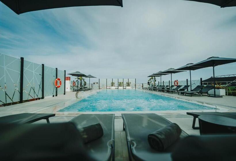 فندق Malaga Nostrum Airport