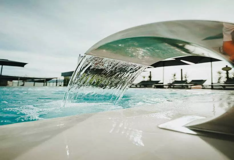 فندق Malaga Nostrum Airport