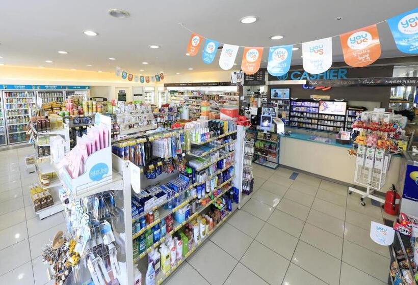 호텔 Ocean Suites Jeju