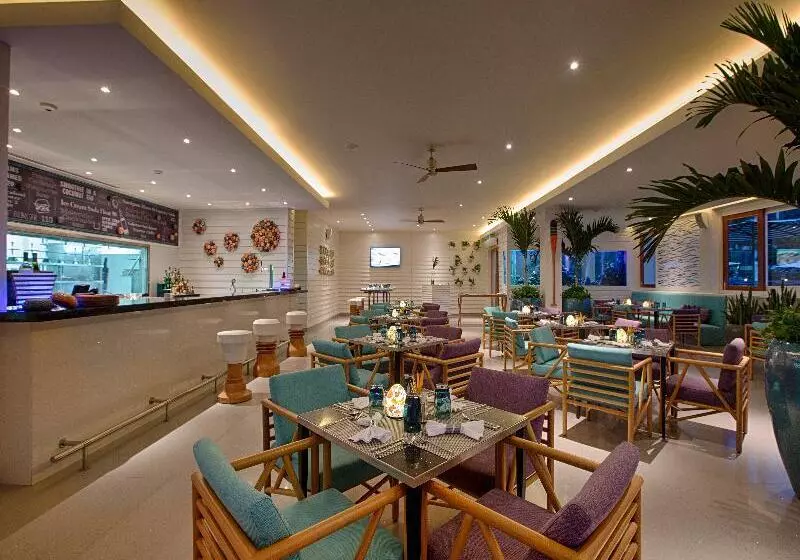 酒店 Pullman Danang Beach Resort