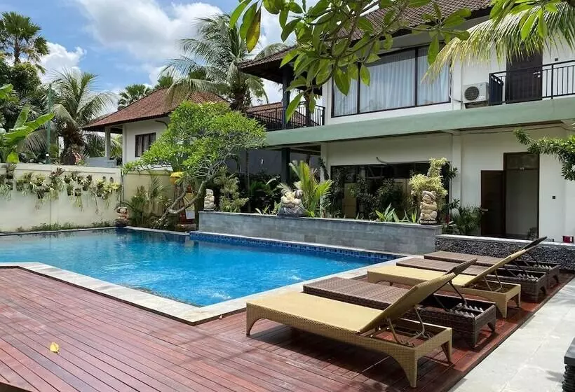 酒店 Putri Ayu Cottages