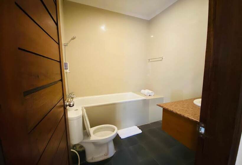 酒店 Putri Ayu Cottages