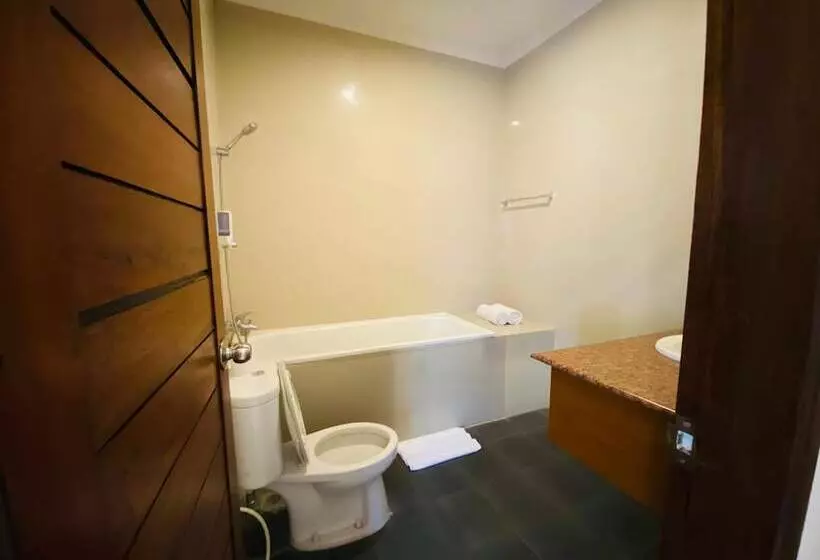 酒店 Putri Ayu Cottages