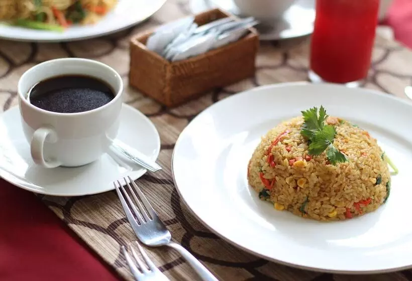 酒店 Putri Ayu Cottages