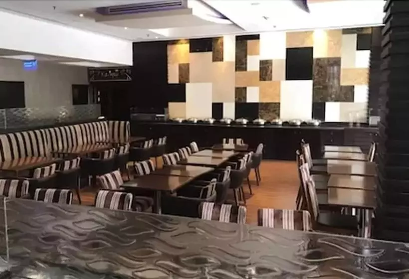 Отель Ramee Rose