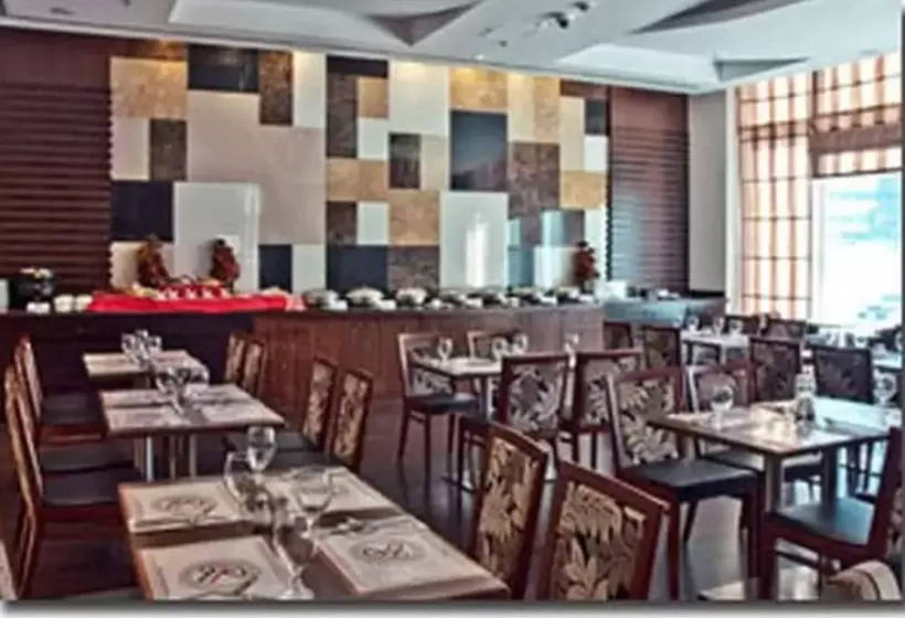 Отель Ramee Rose